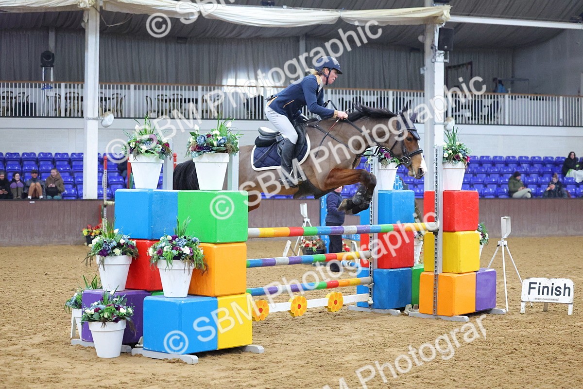 SBM_002015 - Class 15 - Senior Newcomers - First Round (1.10m)
