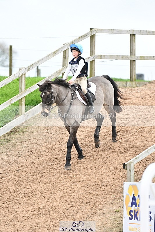 241110A-121819-00796 - 80cm 11.30 to End