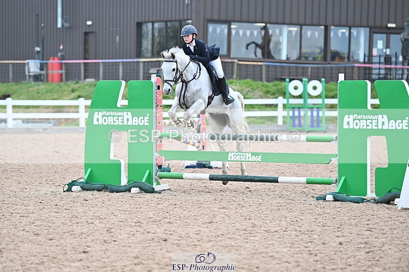 240128A-120632-00772 - Cls 4 Pony Newcomers and 1m Open