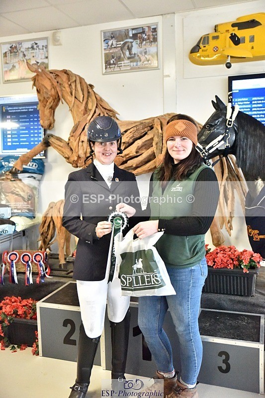 250214-130628-00332 - Freestyle Medium Silver Presentation