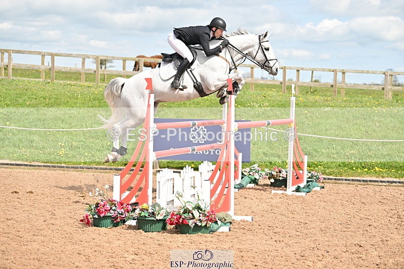 240418A-144244-04497 - Cls 9, 2 Star Big Tour 1.40m