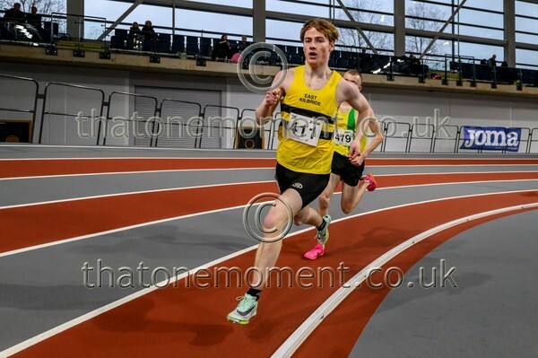 AgeInd25SAT-922364 - Track Male