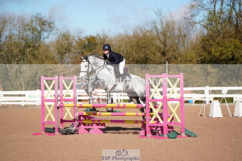 241027A-111604-02397 - SUN Cls 5 Pony Discovery and 90cm Open