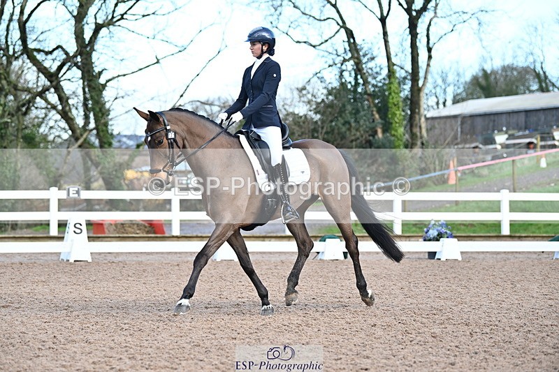 240218A-110331-05787 - 131-Lauren.Burrows-Active.Vogue