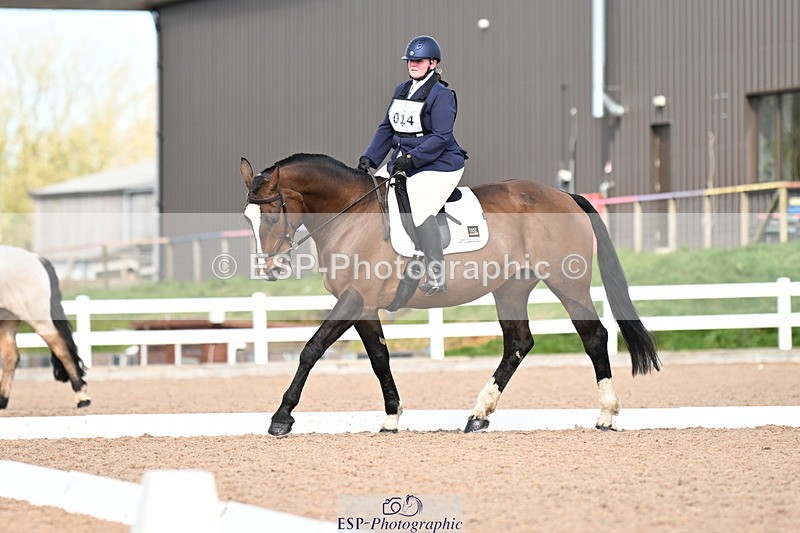 240324A-133738-03708 - Novice 27, 12.30 to 13.50