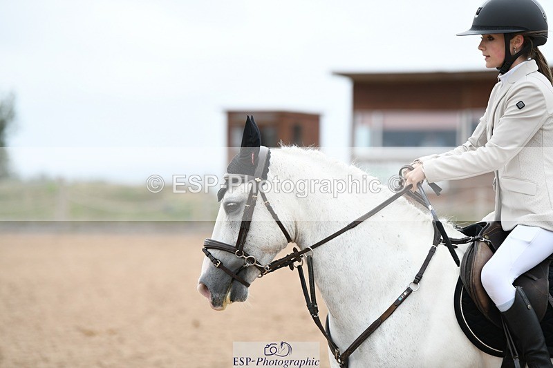 250807-112541-00666 - 90cm Round 1