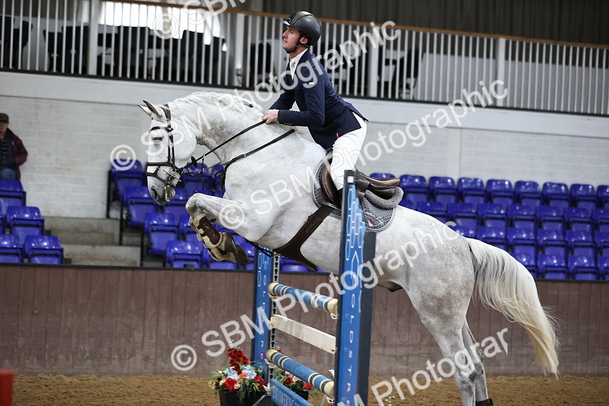 SBM_001497 - Class 4 - Senior Newcomers - 1.10m Open