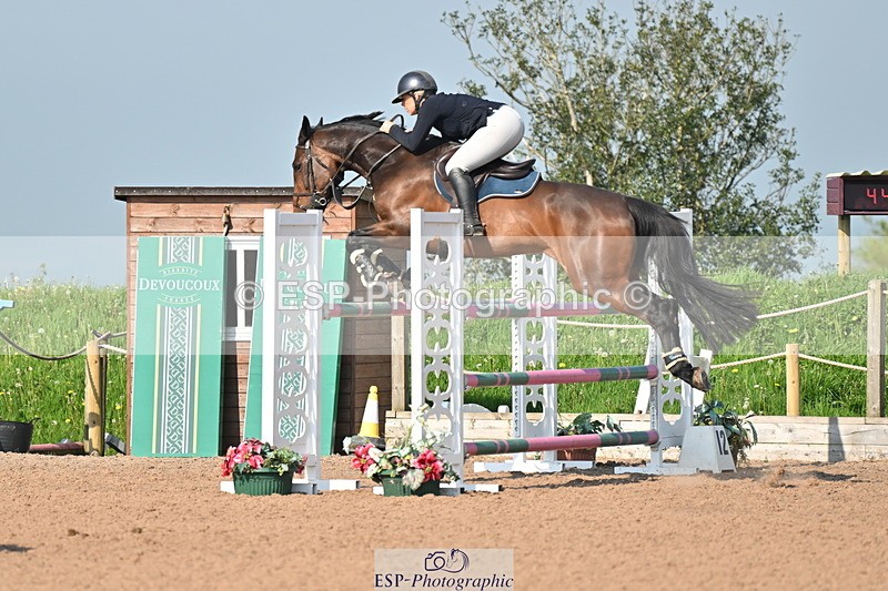 240512A-092508-16698 - Cls 47 Snr 1.20m Open