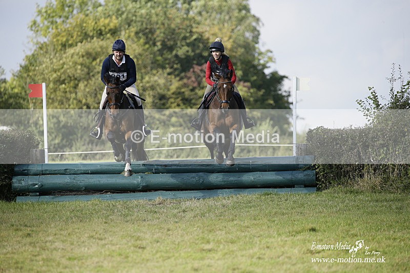  WWHT 171021 3517 - Intermediate Pairs (0.90m)  17/10/21