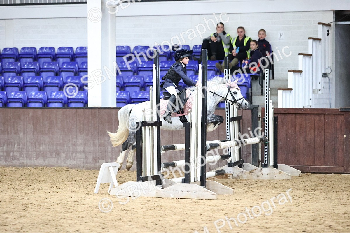 SBM_001389 - Class 5 - Henlow Veterinary Hospital 70cm