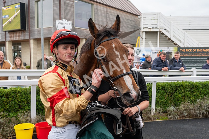 181025-Race 6-U Sure Do-7731 - Race 6