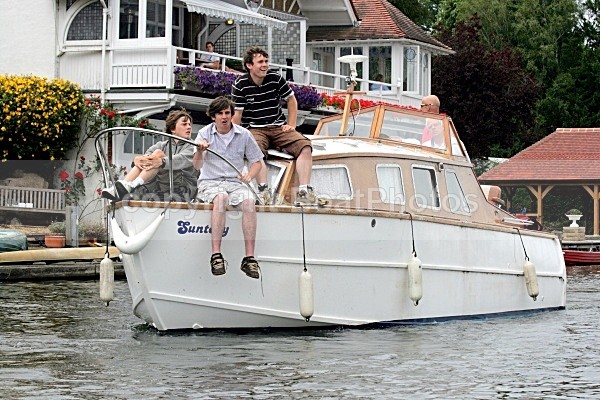 090704 SUNTOY IMG_0104 - HENLEY REGATTA  SATURDAY 4th JULY 2009