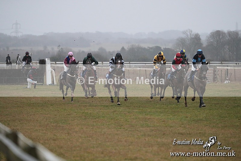 PtP 260125 259 - Cocklebarrow Point-to-Point racing with the Heythrop Hunt 26/01/25