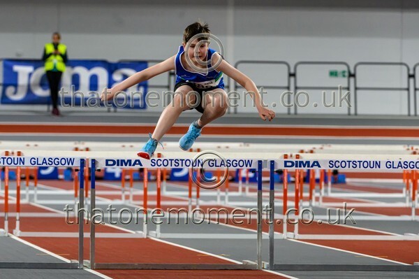 AgeInd25SUN-923263 - Track Male