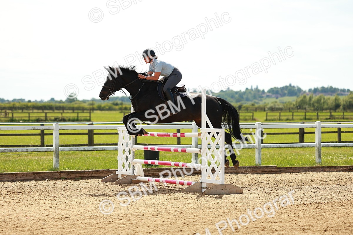 SBM_002510 - Class 4 - Senior Newcomers - 1.10m