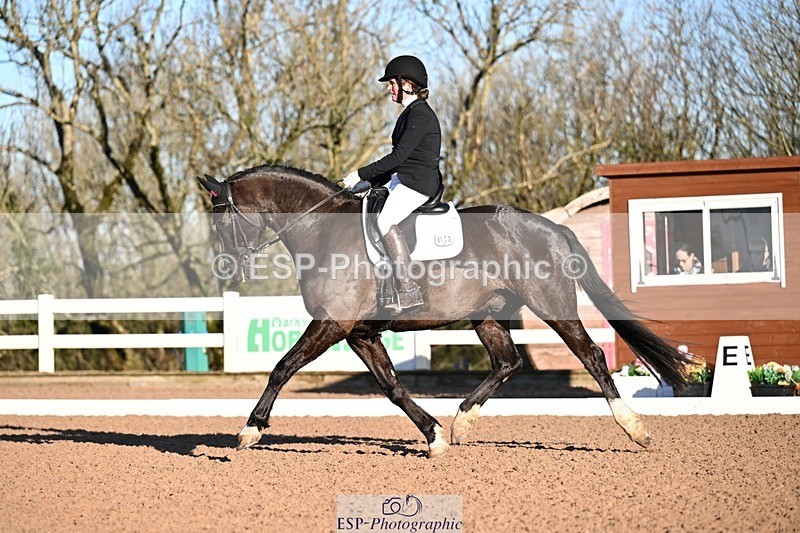 260214-093609-03282 - 133-Caroline.Squire