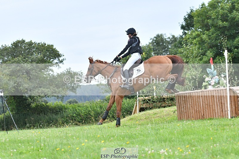 240803-124310-04287 - 027-Tabitha_Trevelyan-Johnson-DUEL_IN_THE_SUN