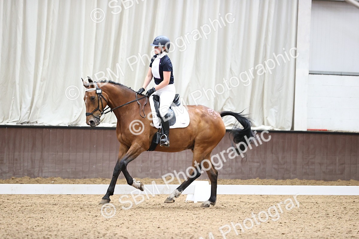 SBM_001872 - Novice 4 - 11.15-13.22