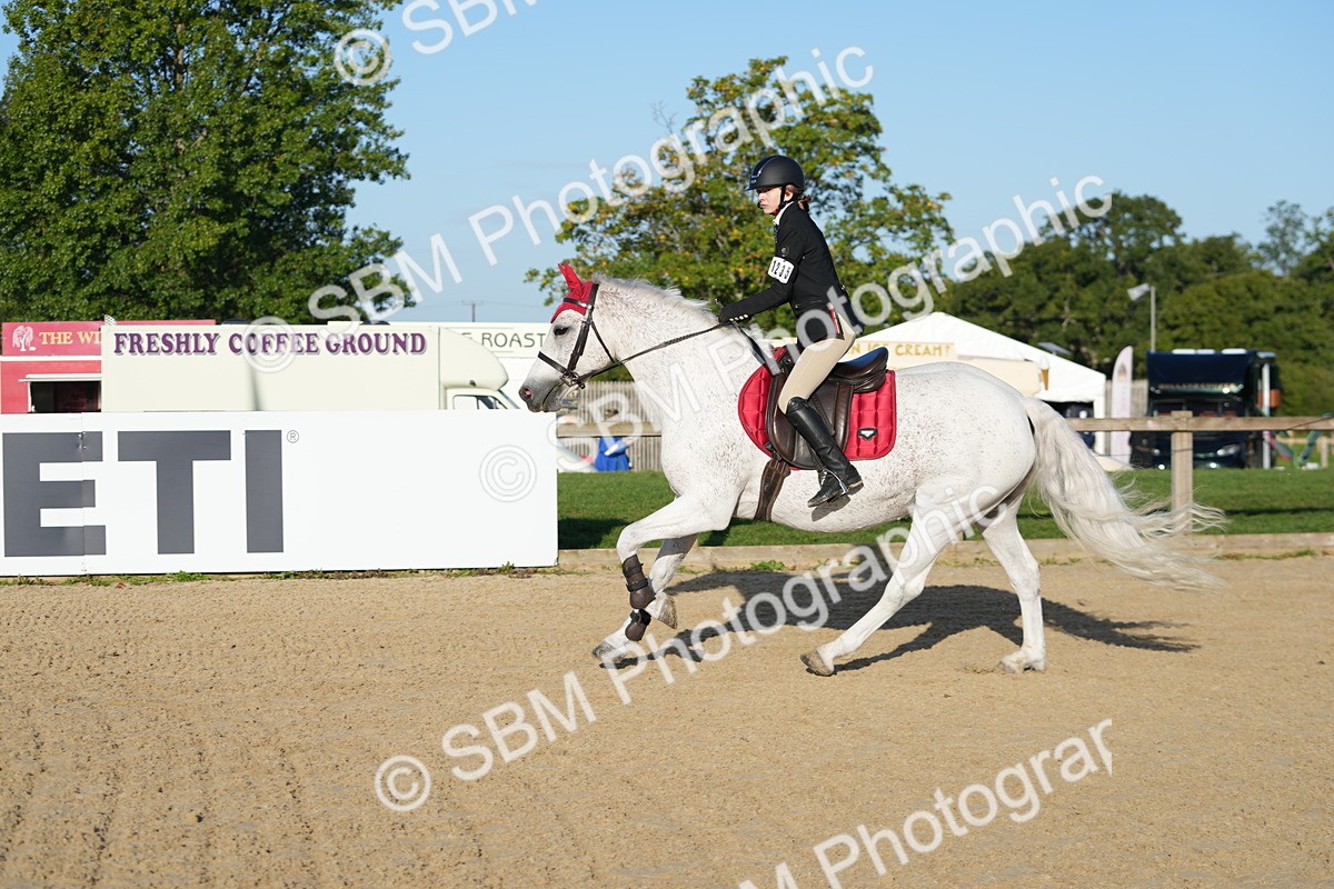 SBM_14088 - J57 - Clear Round 60cm