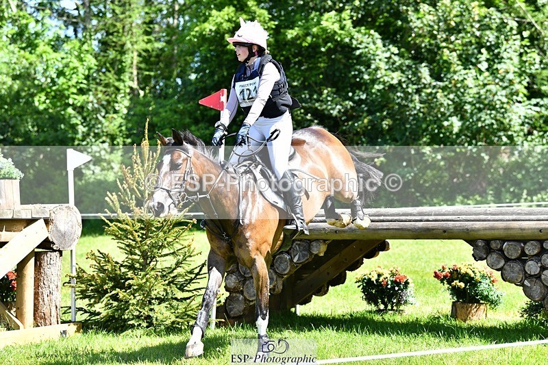 260530A-144937-15318 - A-121-Caoimhe.Chambers