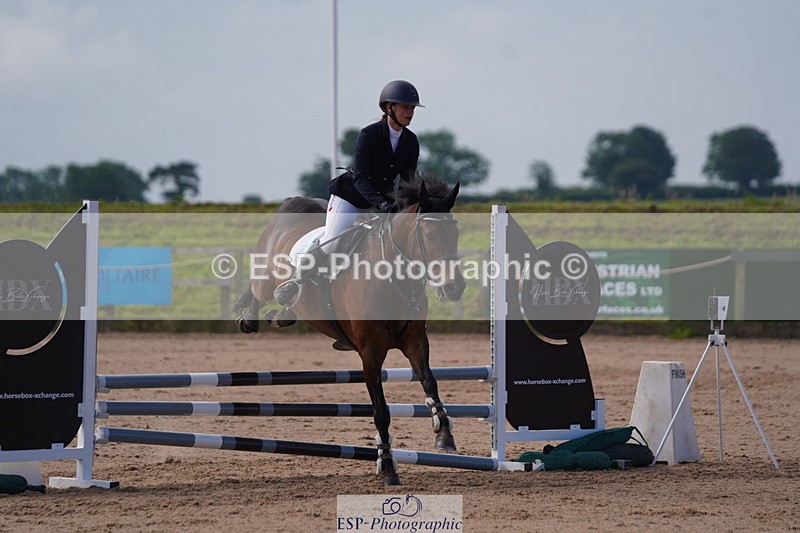 240713A-091120-00018 - Cls 2 70cm Open