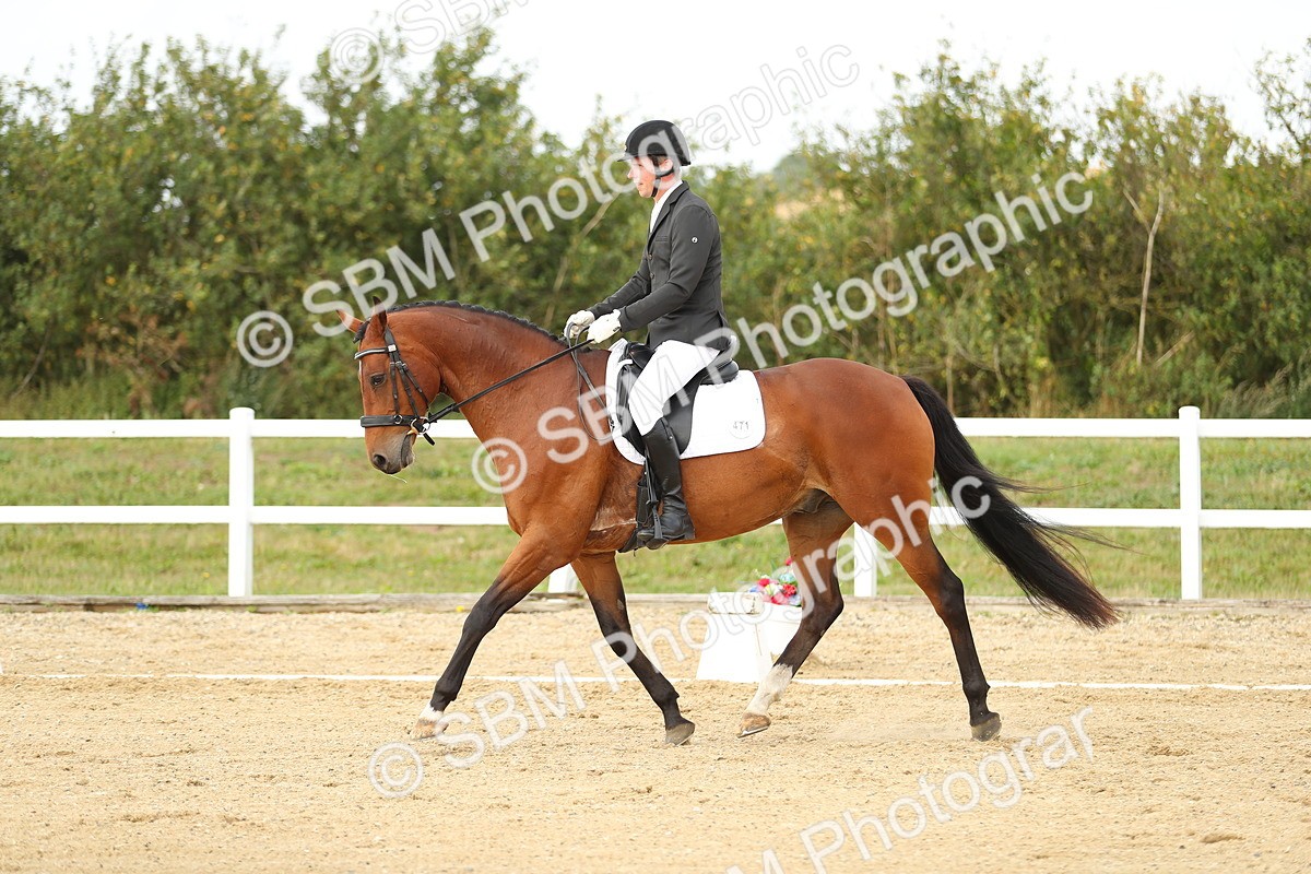 SBM_018405 - Class 14 - Novice 23 - 15.16-16.19