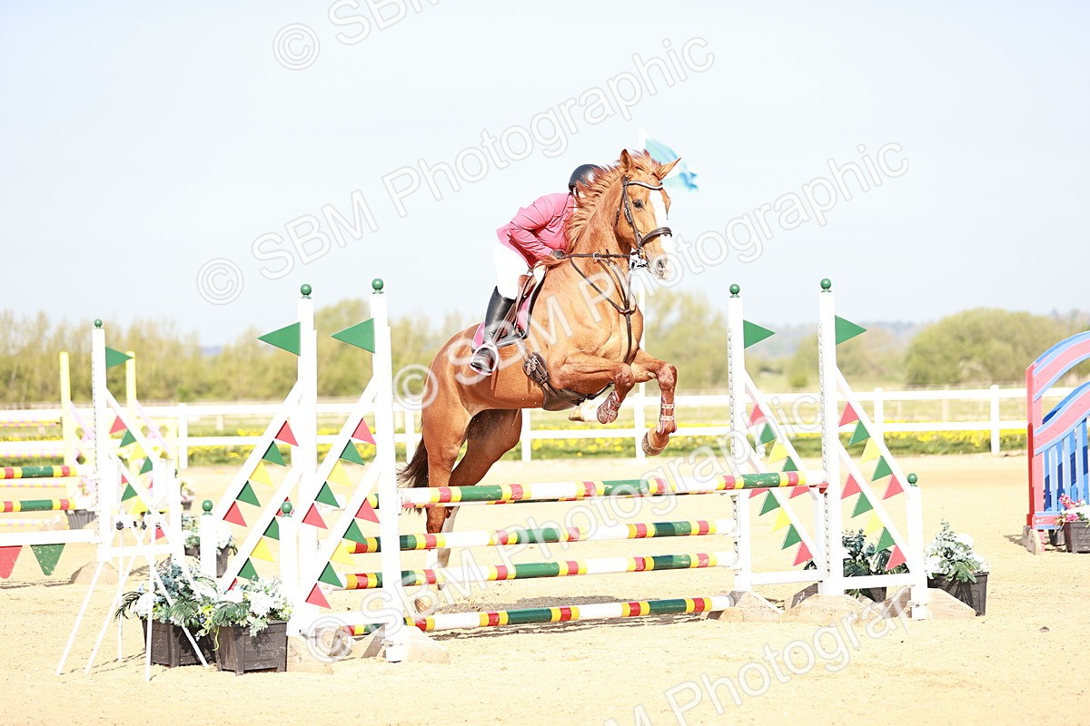  - Class 21 - Senior British Novice - 90cm