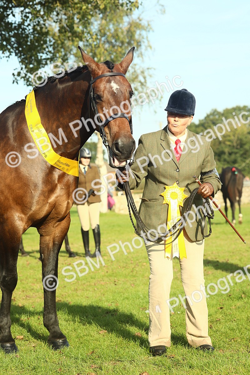 SBM_58634 - S37 - Starters In Hand Showing