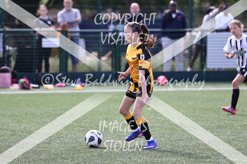 1DX30528 - Sun 14th U11 Girls