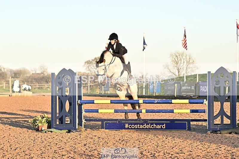 250401-191015-00907 - 90cm Classes