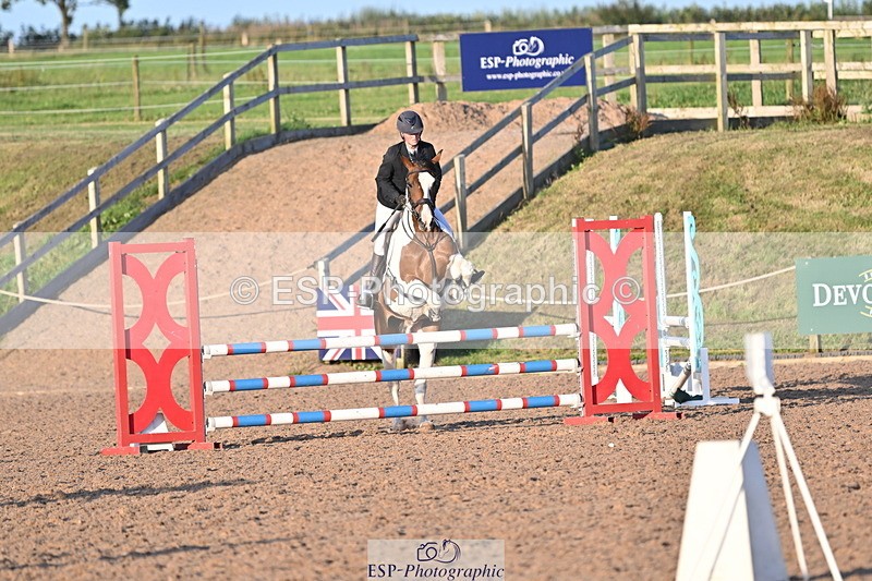 240820A-191703-01290 - Cls 7a 7b & 8 90cm