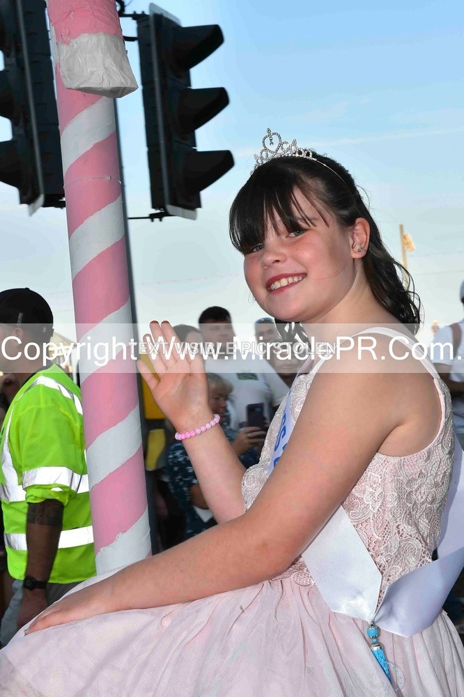 SH4_3492 - Carnival Procession.