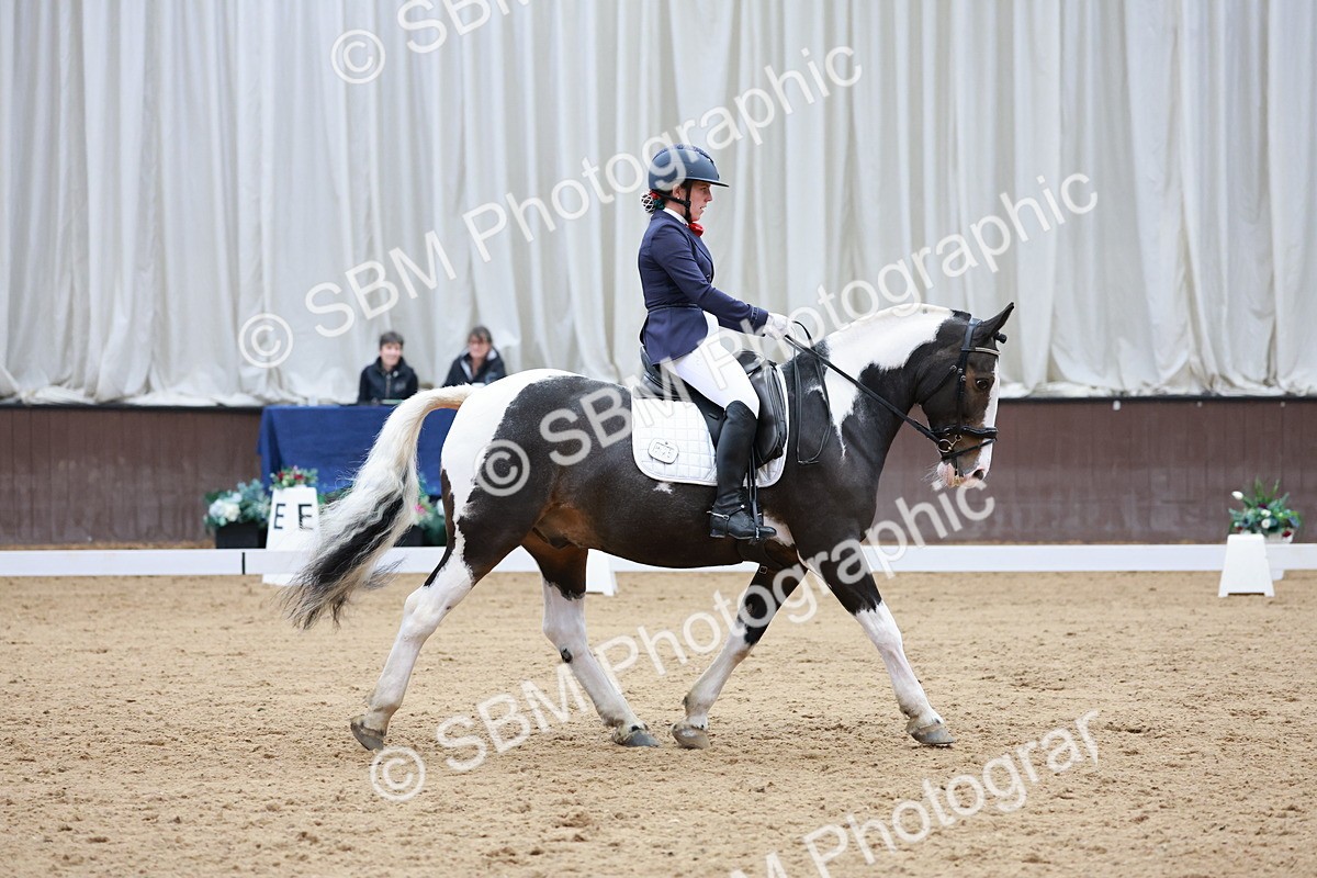 SBM_009807 - Class 6b - Novice 6 - 12.40-13.43