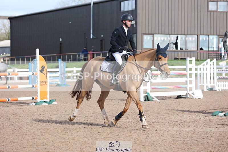 240223A-115452-00992 - Cls 4 Snr 1.05m Open