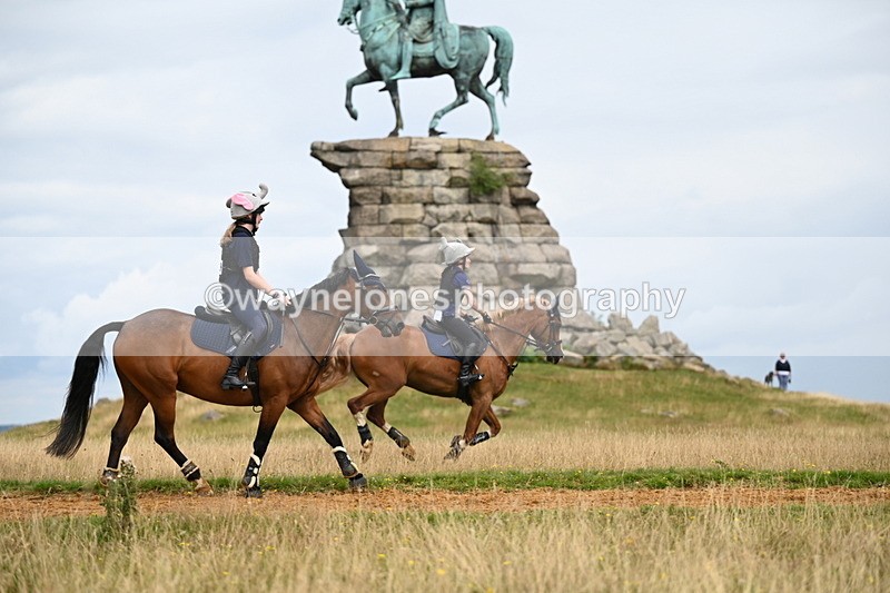 DSC_6056 - Time at Statue 12:17 to 12:44