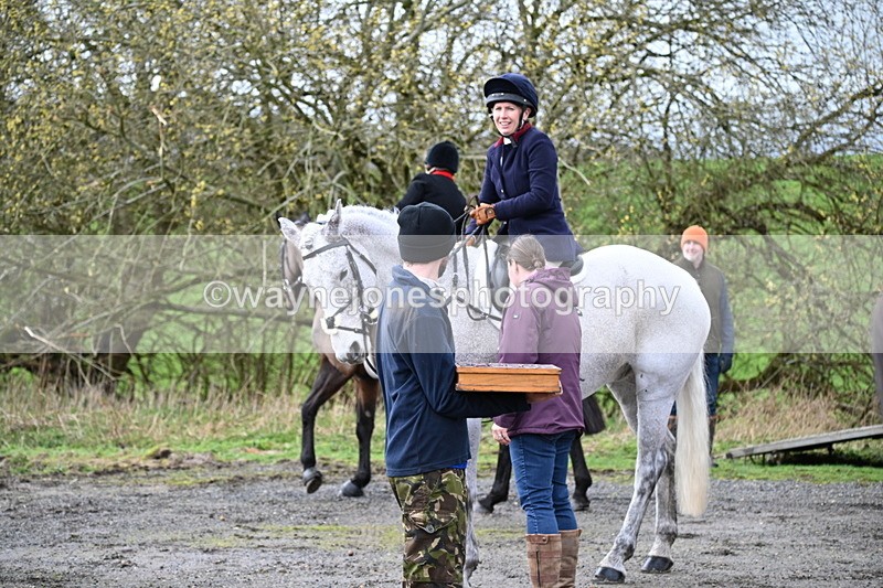 WJ6_8528 - Meet & Line One