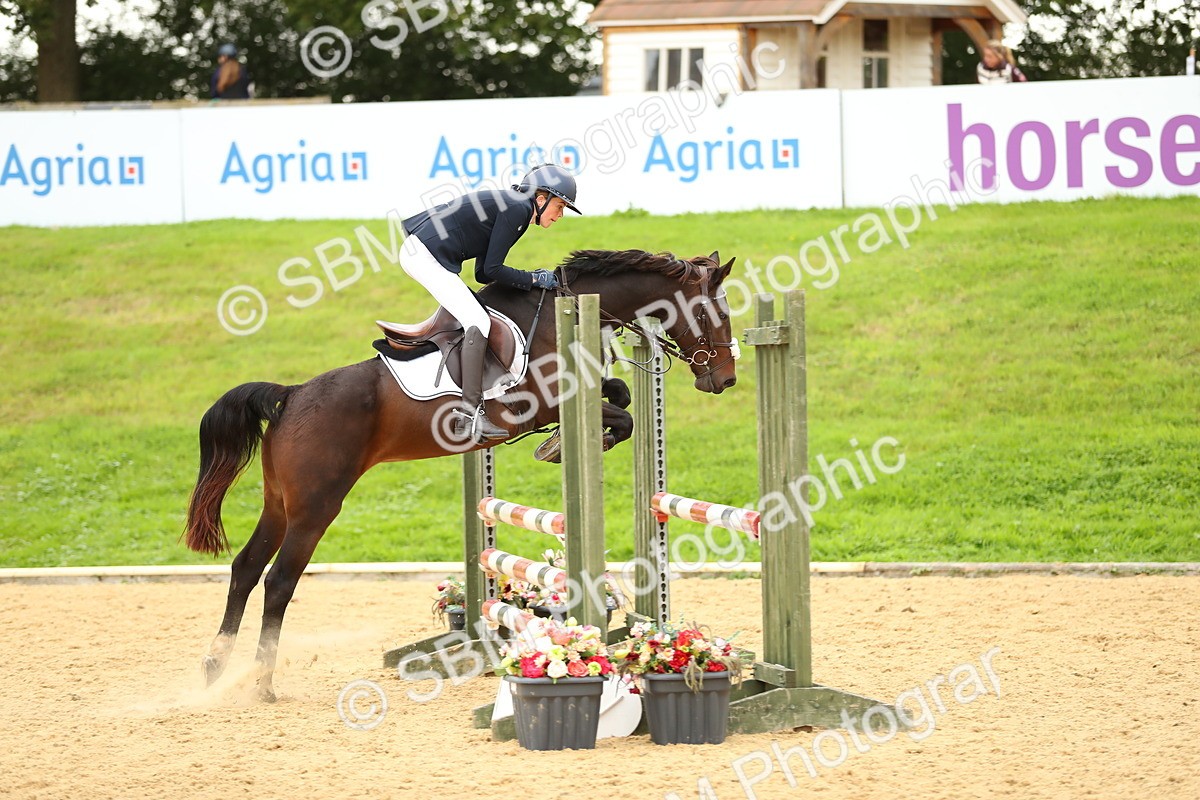 SBM_75926 - J19 - Junior 90cm Supreme Championship