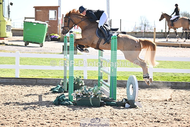 240420A-105106-10404 - Cls 19, 1 Star Silver Tour 1.20m