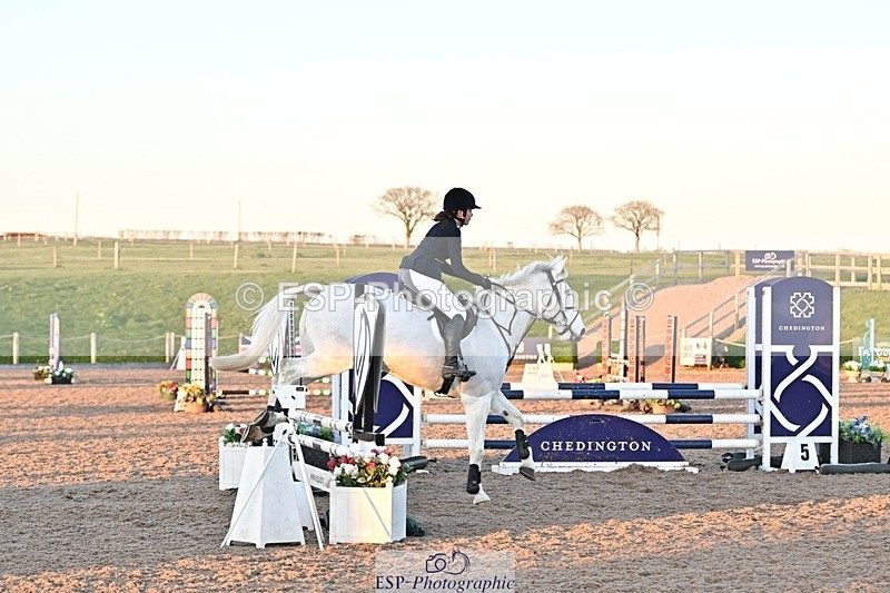 250401-192559-01006 - 90cm Classes