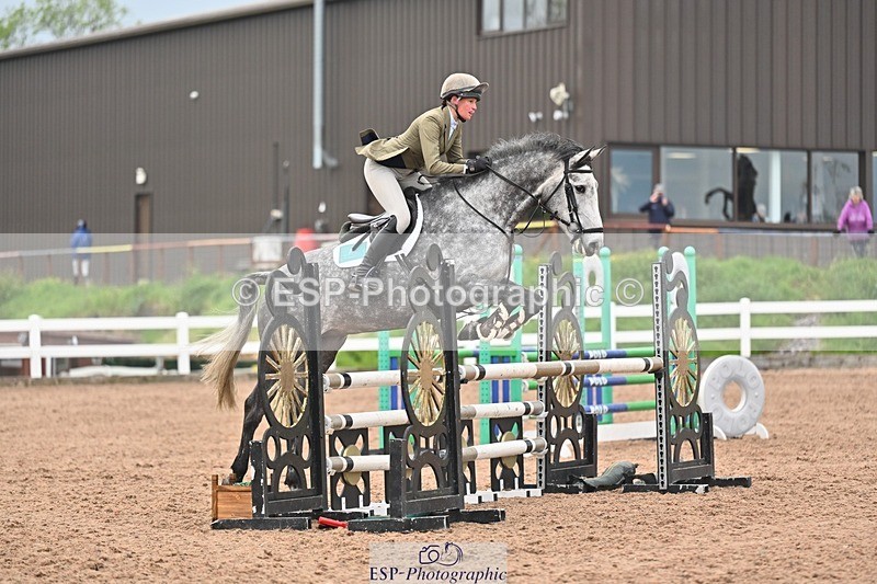 260508-090202-04305 - Cls 17 British Novice and 90cm Open