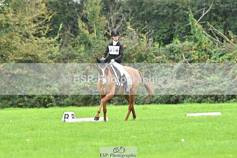 241024-110529-02353 - 314-Beth.Jones-FANTASY.CHILLI.(GB)