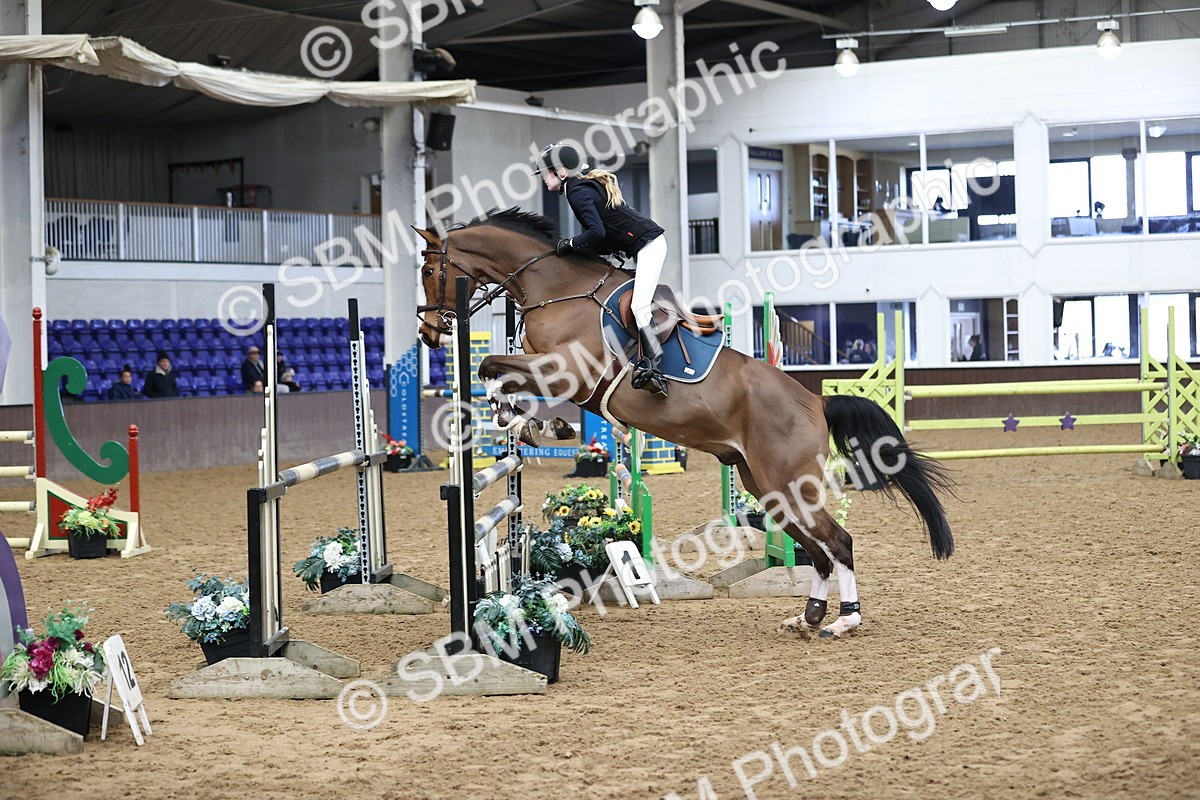 SBM_005936 - Class 16 - Senior Newcomers - 1.10m Open