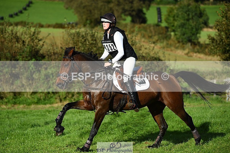 231022-150956-30343 - 352-GREANNANSTOWN.QUARRYMAN.GIRL-Grace.Taylor-XC