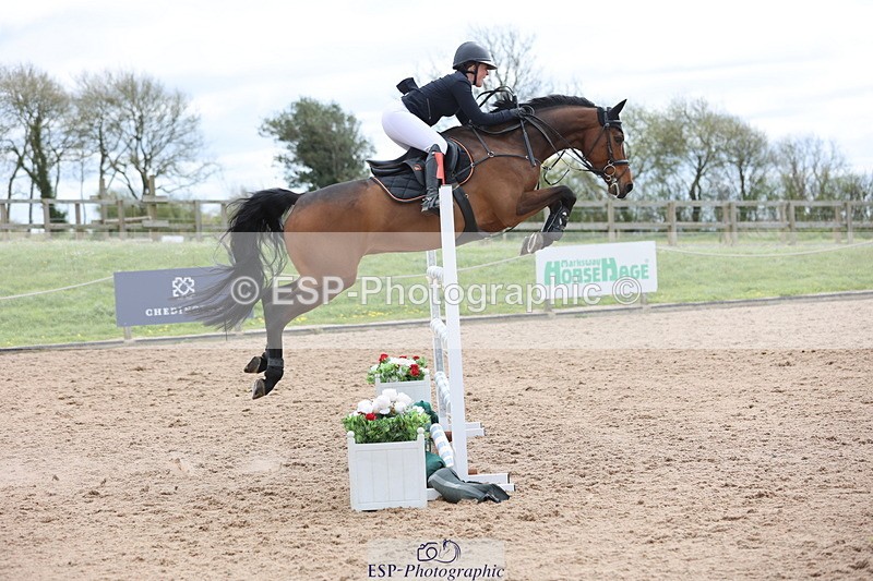 240419A-120508-07008 - Cls 6, 2 Star Medium Tour 1.35m