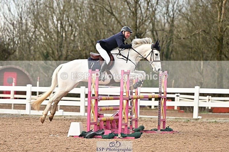 250111-140253-00555 - Cls 12 Newcomers and 1.10m Open