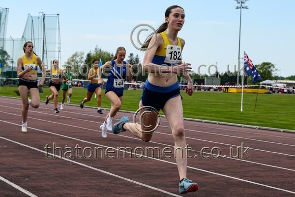 West25Sat-910092 - Track Female Set Two