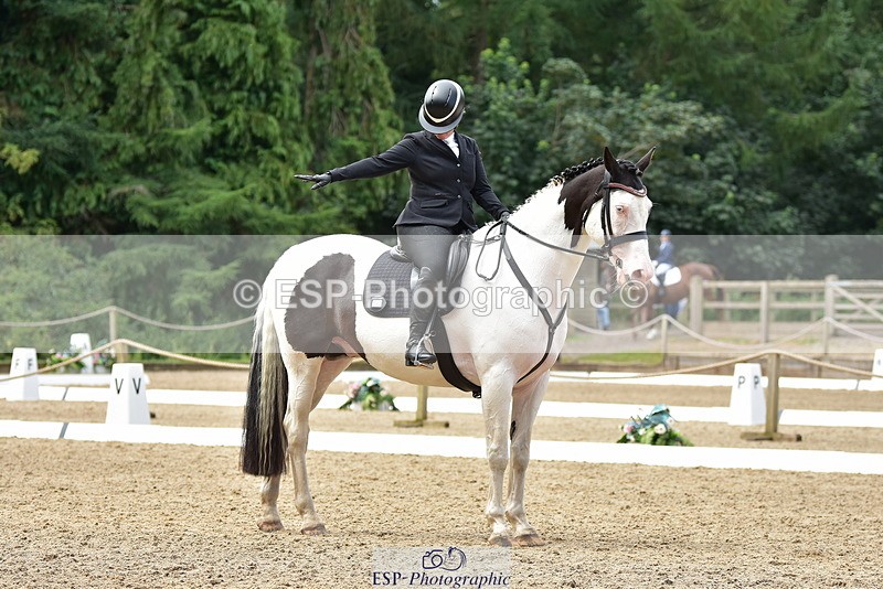 250719A-114822-05316 - 140-Paula.Tippett-Top.Hat.n.Tails