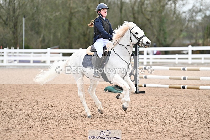 240309A-102326-00091 - Cls 1 Pony Intro 70cm