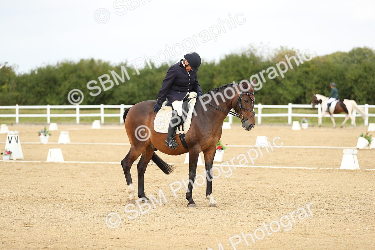 SBM_016436 - Class 13 - Novice 23 - 11.25-12.35