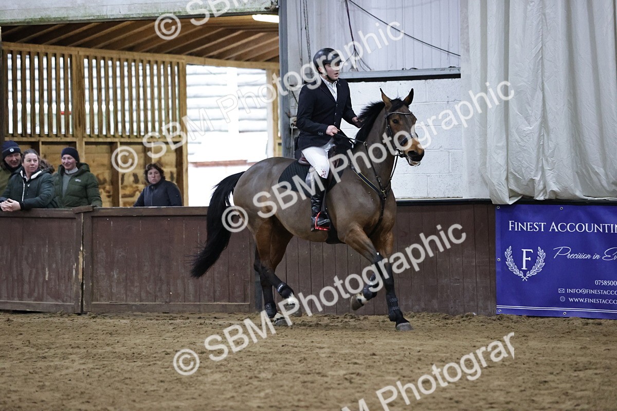 SBM_001025 - Class 4 - Senior Newcomers/ 1.10m Open